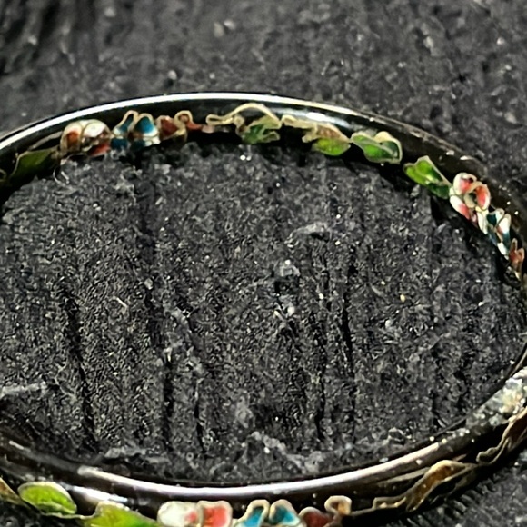 Black bangle bracelet - Picture 3 of 4